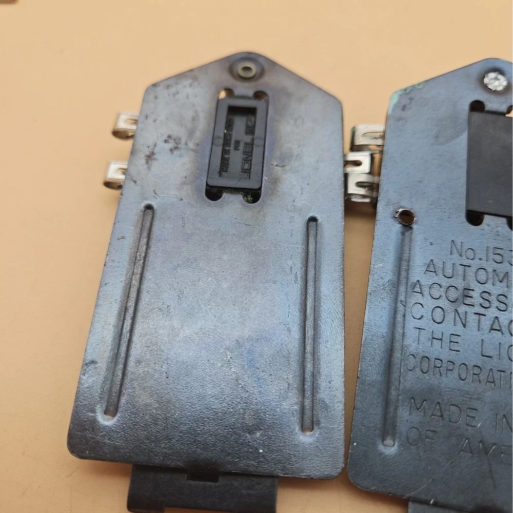 Lot of 2 Vintage Lionel Postwar 153C Contactors Automatic Accessories